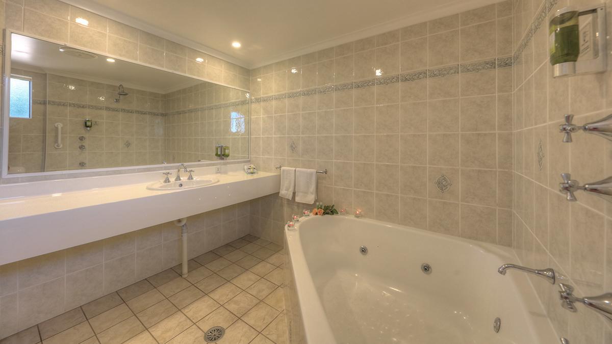 Endeavour Court Motor Inn Даббо Экстерьер фото